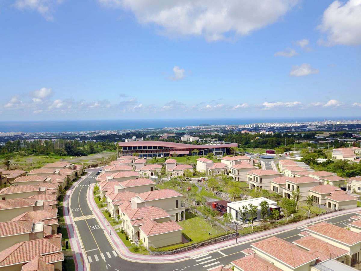 Camphortree Hotel And Resort Jeju Exterior foto